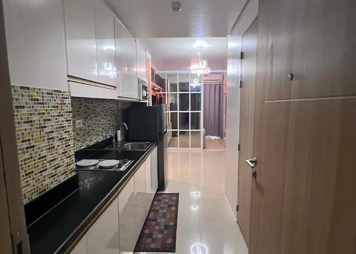Apartment Shore Residences Moa Marc's Place