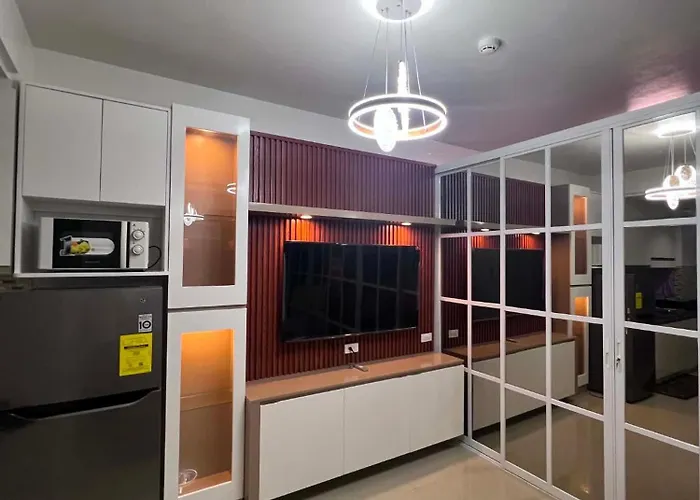 Apartment Shore Residences Moa Marc's Place